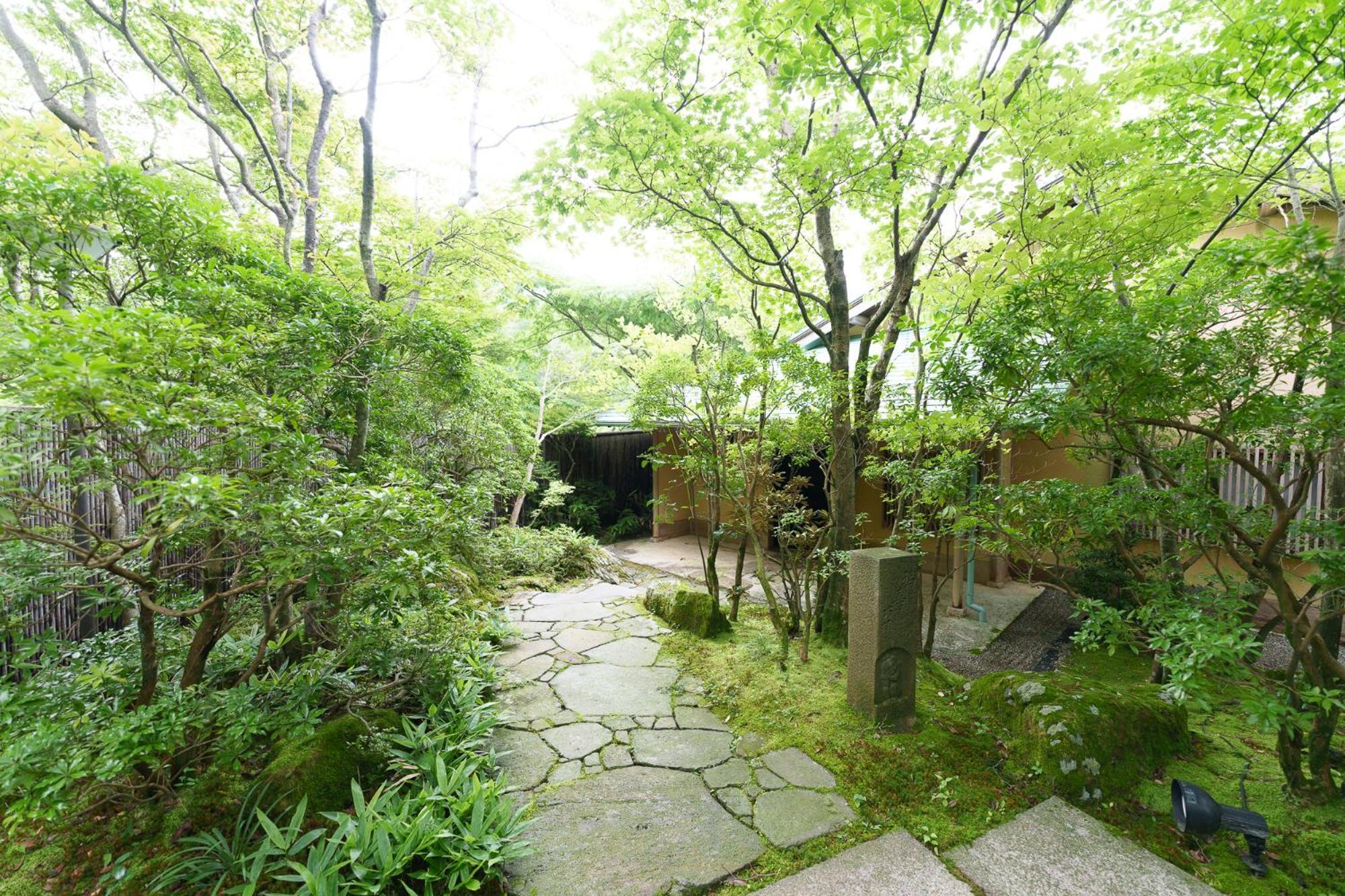 ホテル 旅亭半水盧 雲仙市 エクステリア 写真